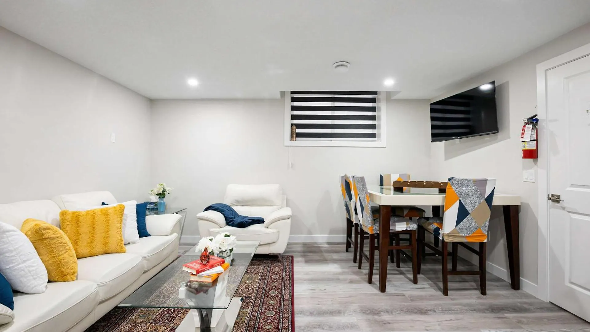 Brand New! 2Br Private Suite - Free Banff Pass, Netflix, Parking! Near Shopping & Airport! YYC 0*,